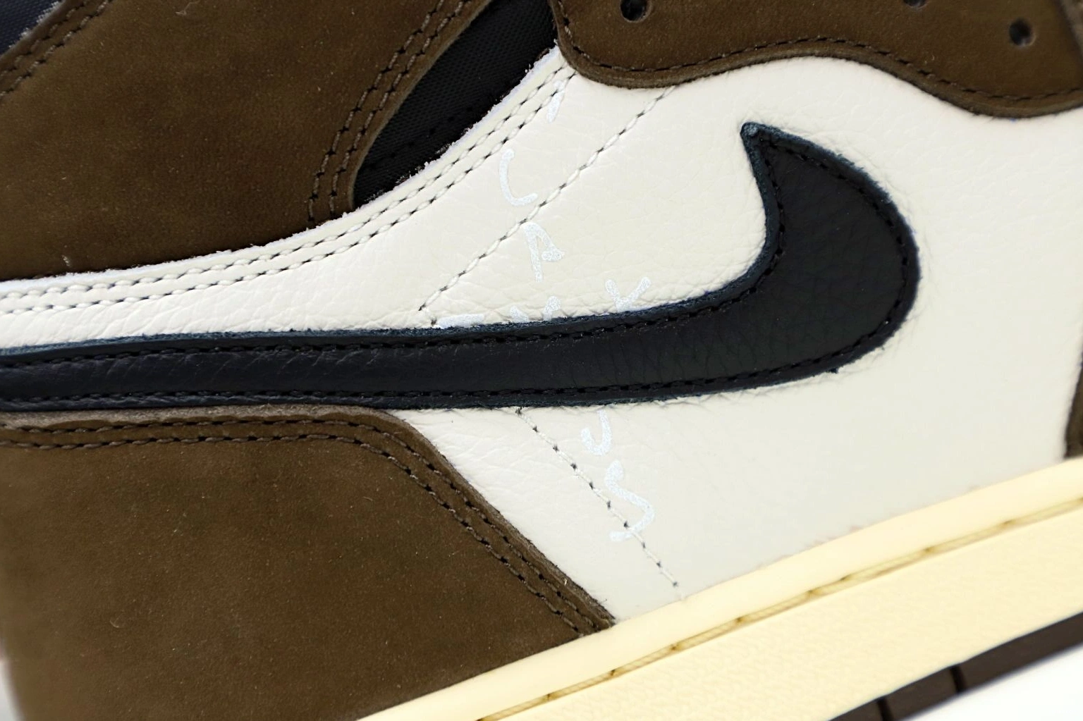 SCOTT X AIR 'MOCHA' JORDAN 1 HIGH RETRO TRAVIS OG 0821